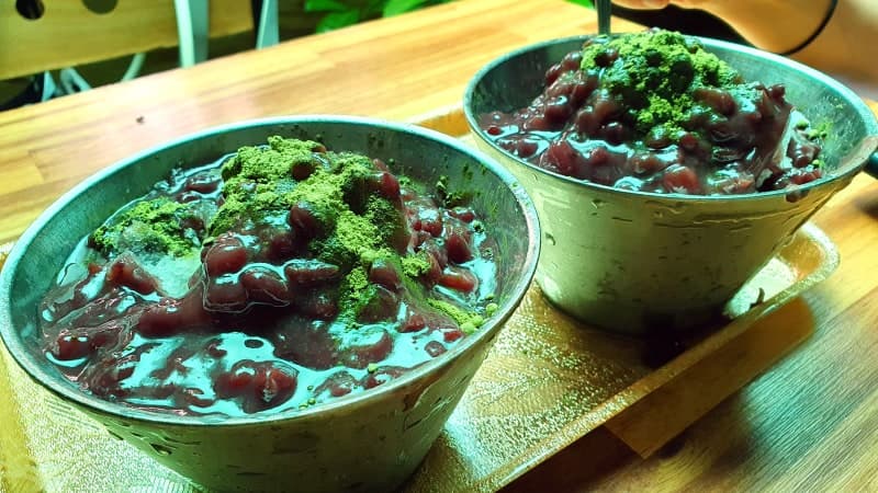 남천녹차팥빙수 · 녹차와 팥을 올린 빙수