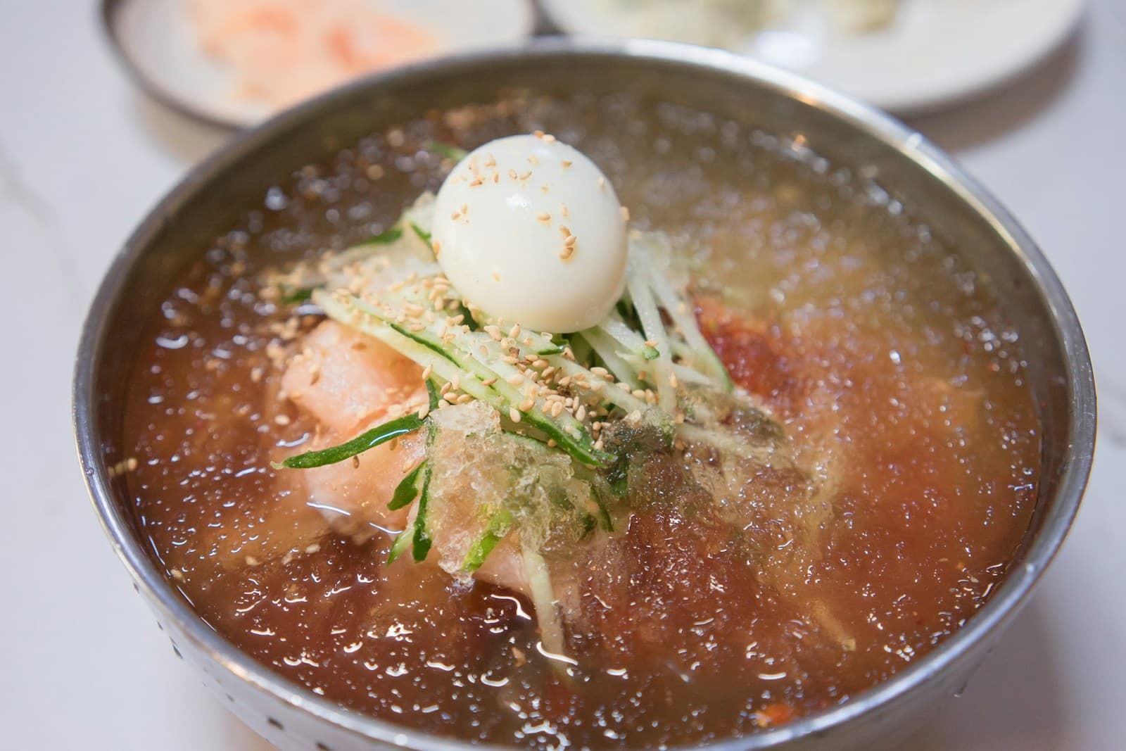 살얼음 육수의 물밀면